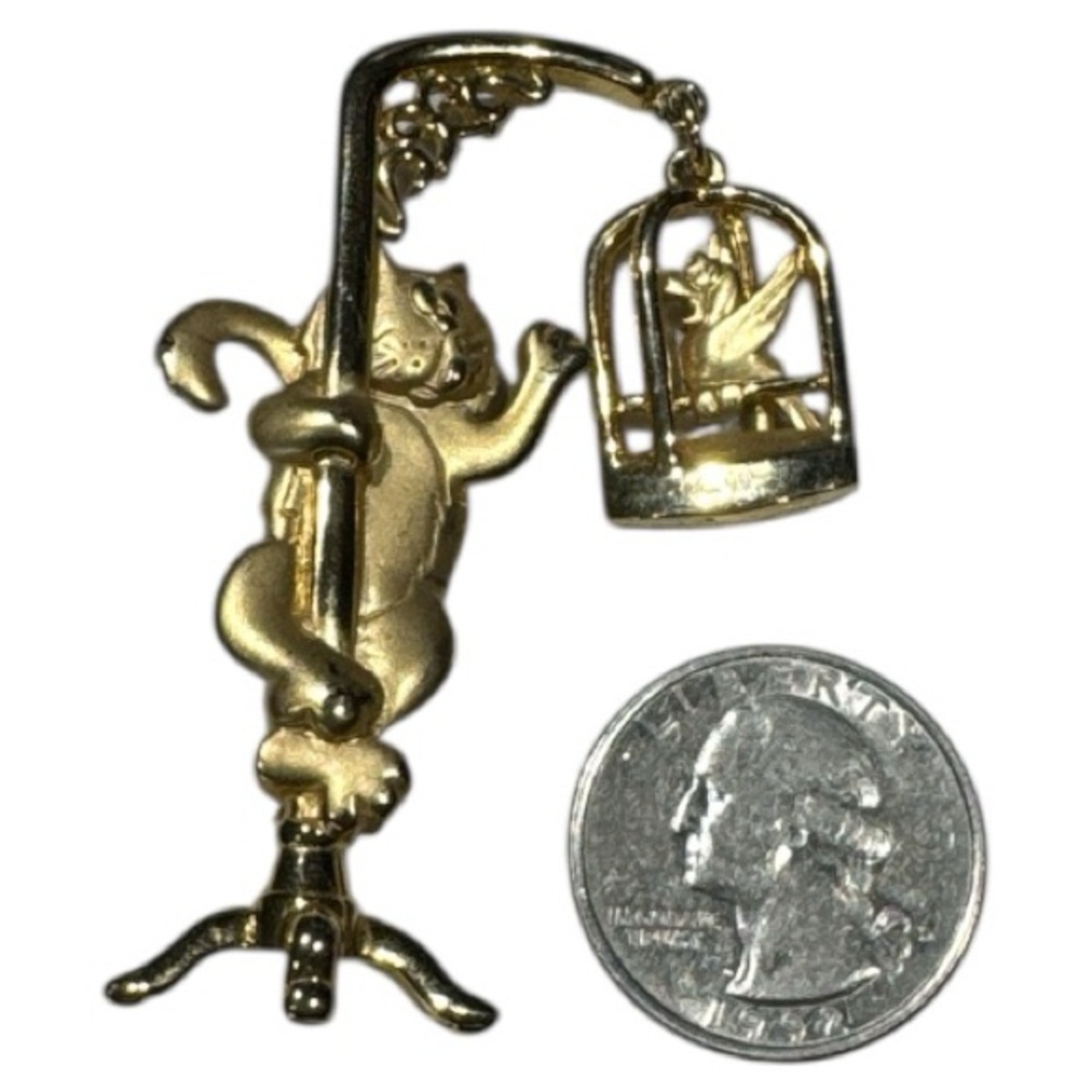 Lot of 4 Pin Brooches -Hat w/ Bow, American Angel, Tiger Cat & Cat Teasing Bird - Picture 16 of 16